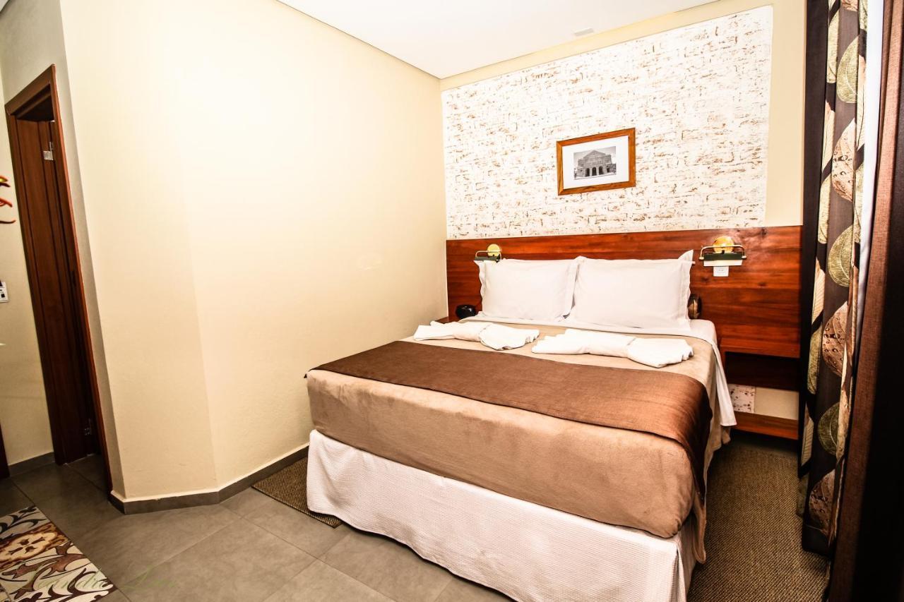 Hotel Villa Lobos Extrema Esterno foto